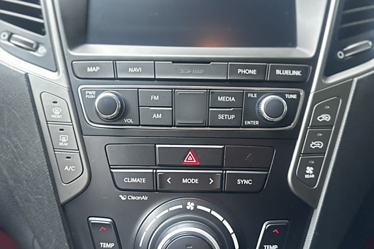 Hyundai Grand Santa Fe 2017 #17 Hyundai Grand Santa Fe 2017 car image #17