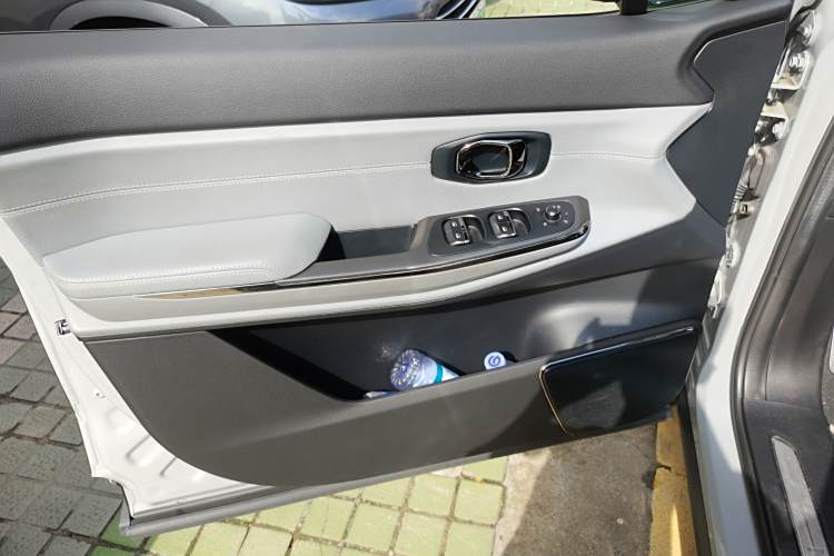 蔚来 蔚来ES8 2022 汽车图片 #17