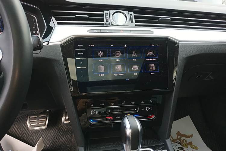 Volkswagen Magotan GTE 2022 car image #17