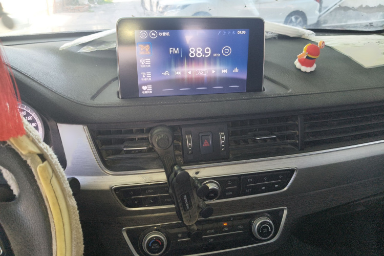 Forthing JOYEAR X5 2018 car image #17