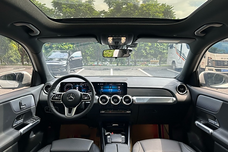 Mercedes-Benz GLB Class 2022 #17 Mercedes-Benz GLB Class 2022 car image #17