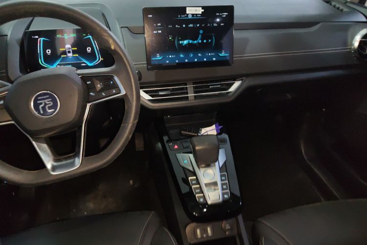 BYD Yuan New Energy 2020 #17 BYD Yuan New Energy 2020 صورة سيارة #17