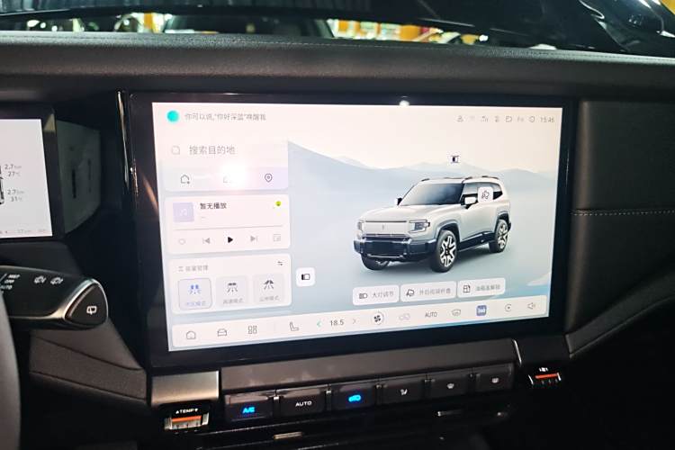 Deepal G318 2024 immagine di auto #17