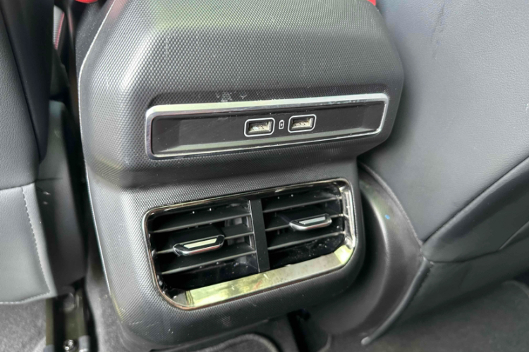 GEELY ICON 2021 #17 GEELY ICON 2021 car image #17