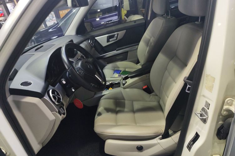 Mercedes-Benz GLK Class 2014 car image #17