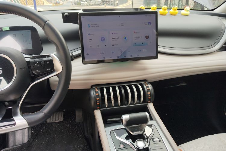 BYD Yuan 2024 car image #17