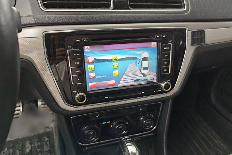 Volkswagen Cross Lavida 2016 immagine di auto #17