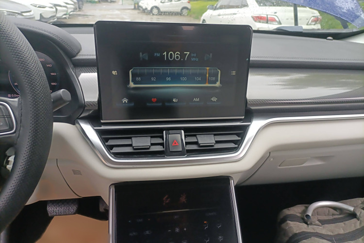 HongQi E-HS3 2019 car image #17