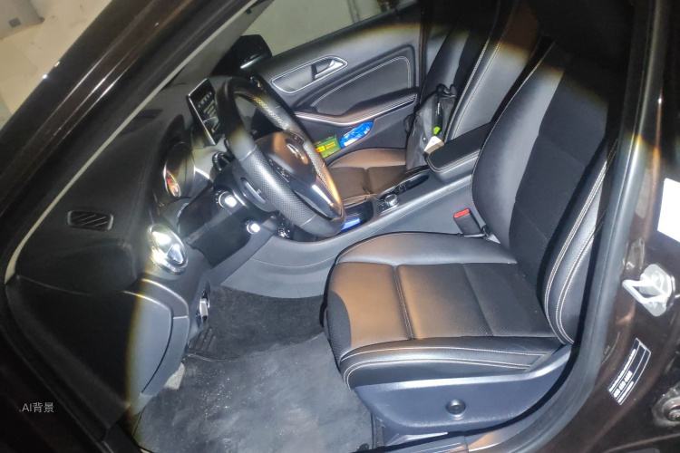 Mercedes-Benz GLA Class 2016 car image #17