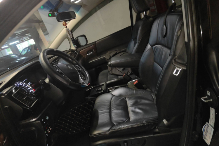 Honda Elysion 2016 imagen de coche #17