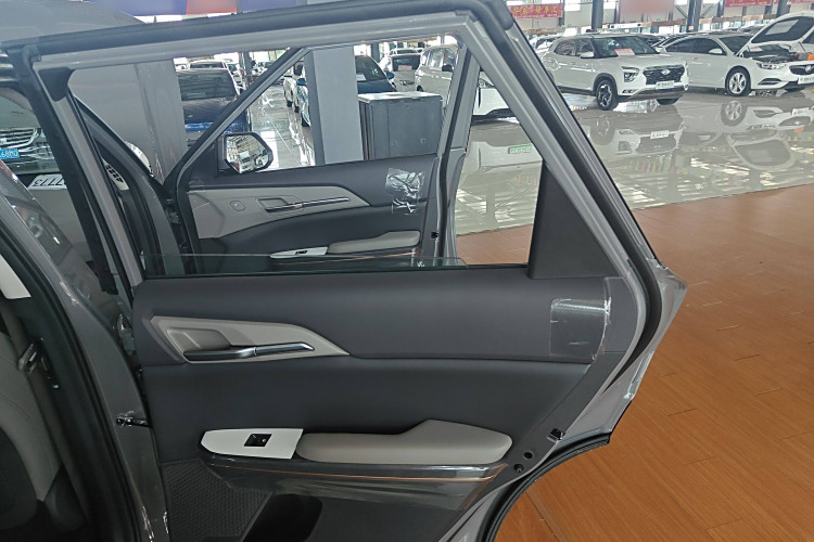 起亚 起亚EV5 2025 汽车图片 #17