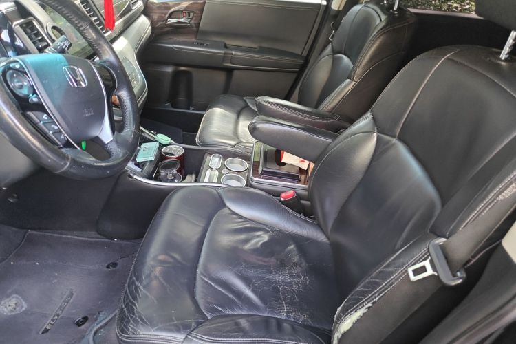 Honda Elysion 2016 imagen de coche #17