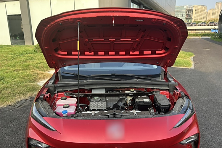 MG ES5 car image #17