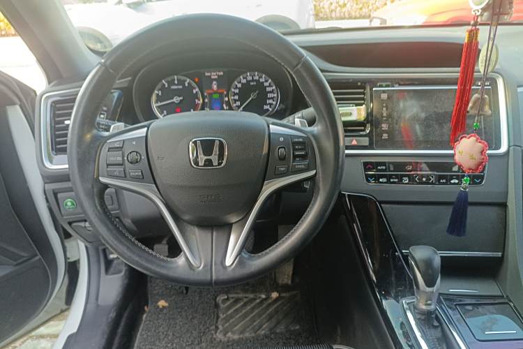 Honda Spirior 2016 car image #17