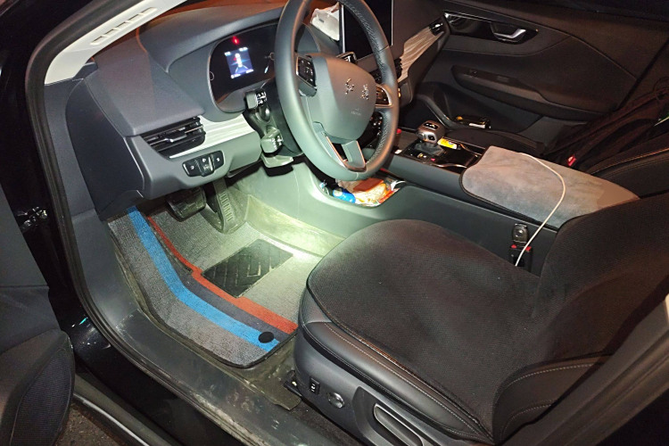 HongQi E-QM5 2024 #17 HongQi E-QM5 2024 صورة سيارة #17