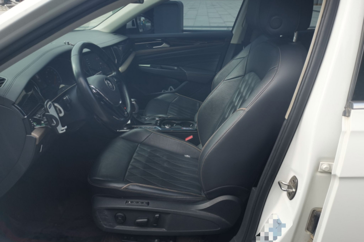 Volkswagen Passat New Energy 2020 #17 Volkswagen Passat New Energy 2020 صورة سيارة #17