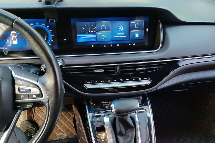 GAC Trumpchi M6 2019 immagine di auto #17