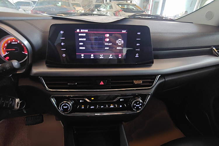 Soueast DX5 2021 car image #17