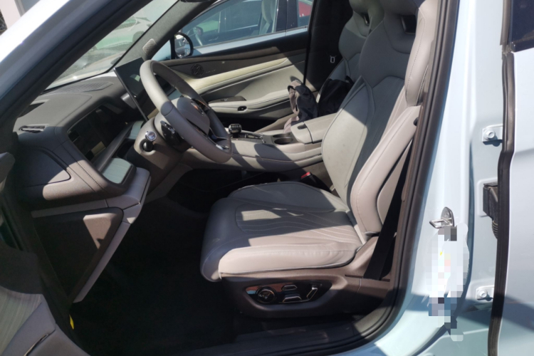 Denza N7 2023 #17 Denza N7 2023 صورة سيارة #17