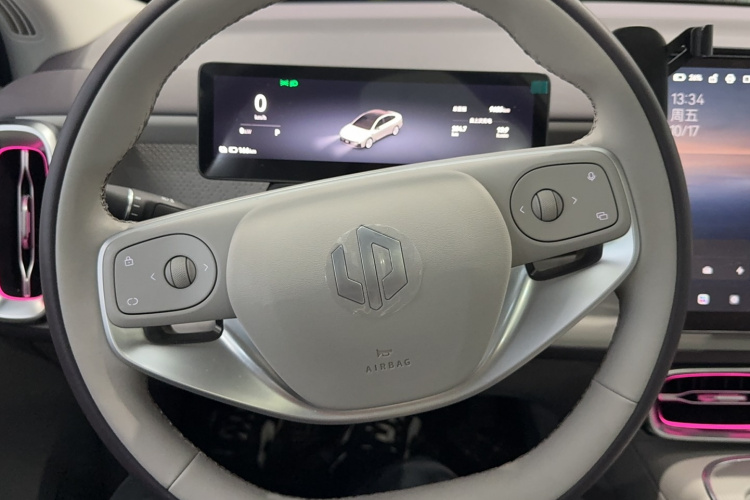 零跑汽车 零跑B01 2025 汽车图片 #17