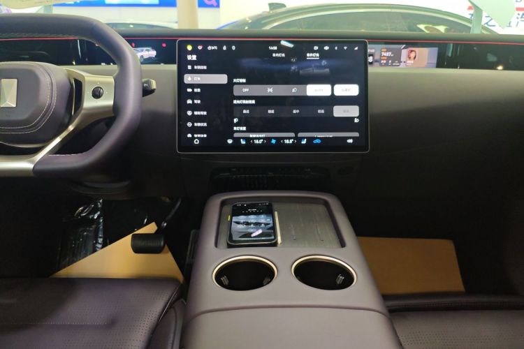 Avatr 07 2025 car image #17