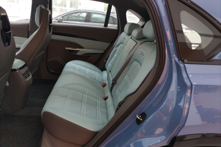 HongQi TianGong 08 2025 #17 HongQi TianGong 08 2025 car image #17