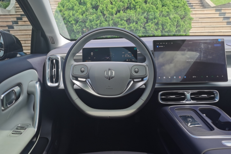 零跑汽车 零跑B01 2025 汽车图片 #17