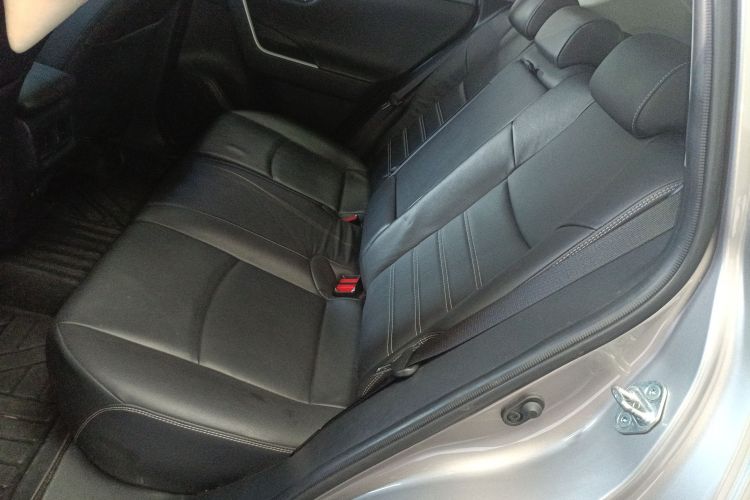 Toyota RAV4 (Imported) 2020 imagem de carro #17