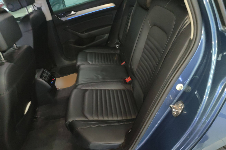 Volkswagen Variant New Energy 2019 صورة سيارة #17