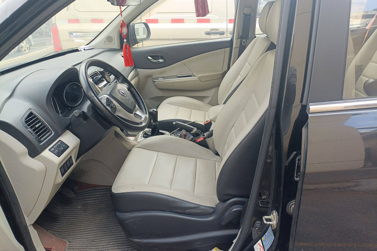 Forthing S500 2016 #17 Forthing S500 2016 car image #17