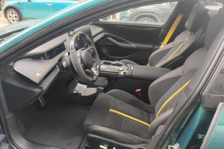 小米汽车 小米SU7 Ultra 2025 汽车图片 #17