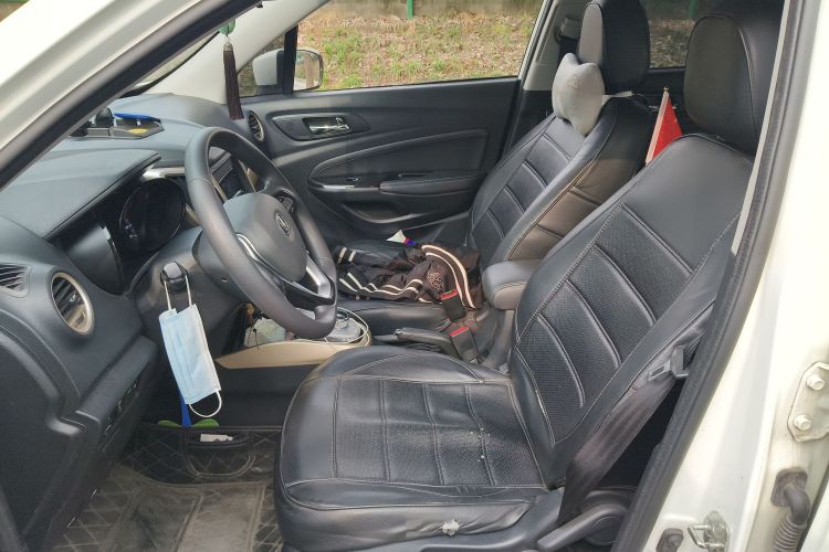 Changan CS15 EV 2018 #17 Changan CS15 EV 2018 car image #17