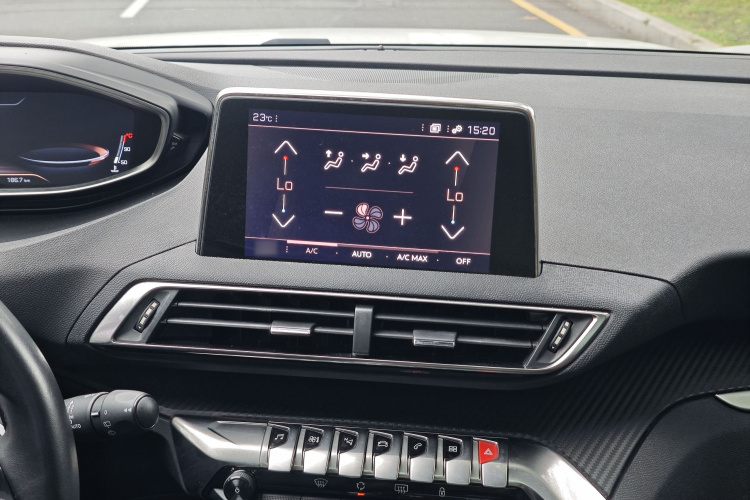 Peugeot 4008 2018 car image #17