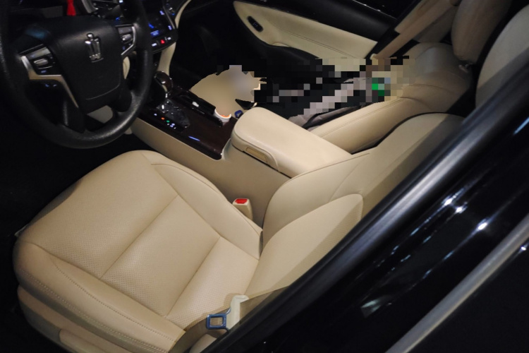 丰田 皇冠 2018 汽车图片 #17