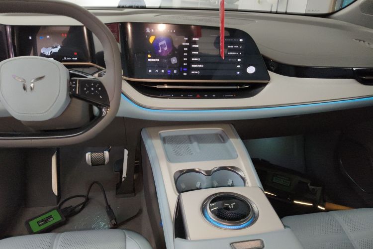 HongQi TianGong 08 2025 car image #17