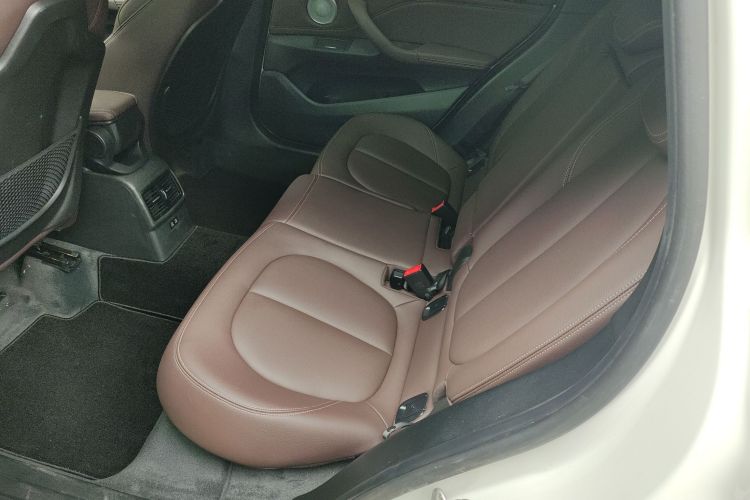 BMW X1 M35Li 2022 #17 BMW X1 M35Li 2022 car image #17