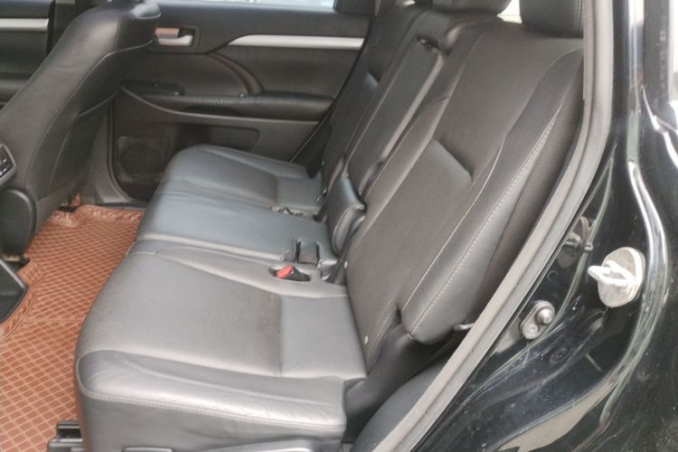 Toyota Highlander (Imported) 2016 car image #17