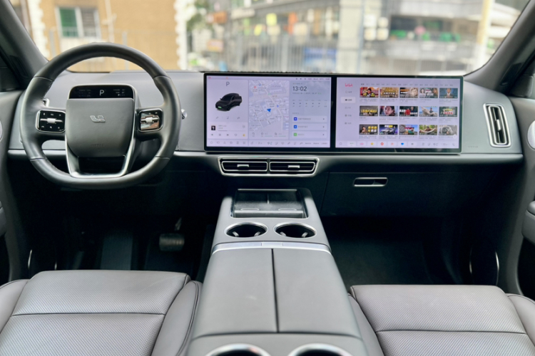 Li L8 2022 изображение автомобиля #17