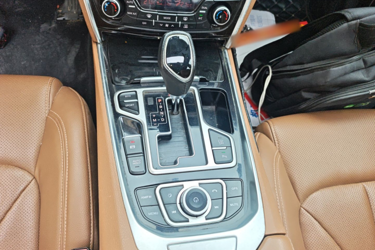 GEELY Ulion 2018 imagem de carro #17