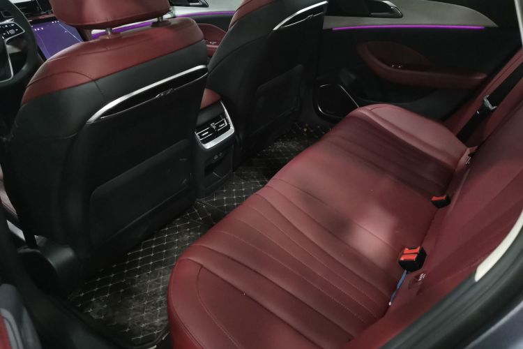 HongQi H5 PHEV 2025 #17 HongQi H5 PHEV 2025 immagine di auto #17