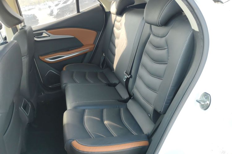 众泰 众泰T300 2018 汽车图片 #17