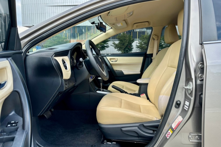 丰田 卡罗拉 2018 汽车图片 #17