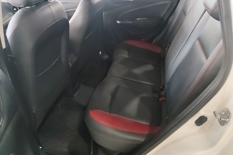 Changan CS15 EV 2017 car image #17