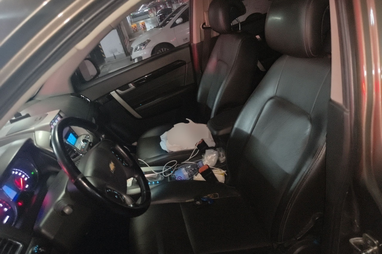 Chevrolet Captiva (Imported) 2015 car image #17