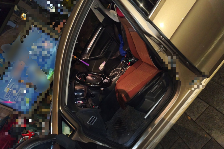 Volkswagen Gol 2016 car image #17