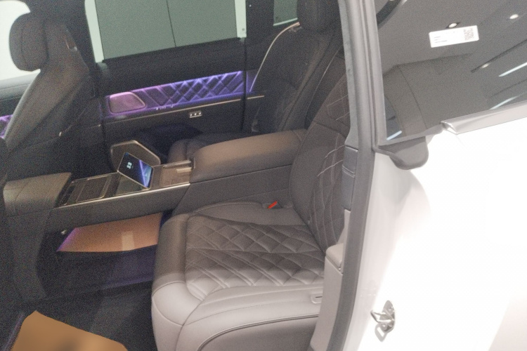 蔚来 蔚来ET9 2025 汽车图片 #17