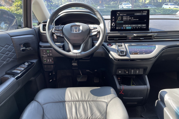 Honda Elysion 2025 car image #17