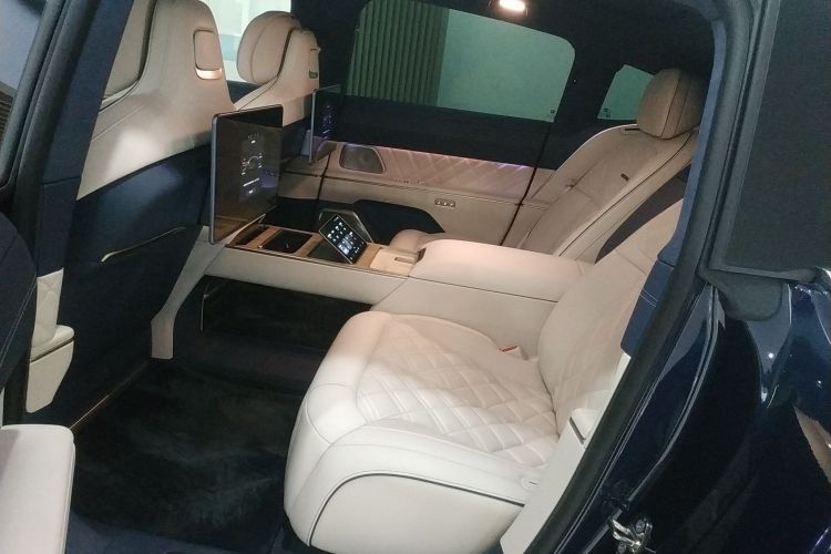 NIO ET9 2025 изображение автомобиля #17