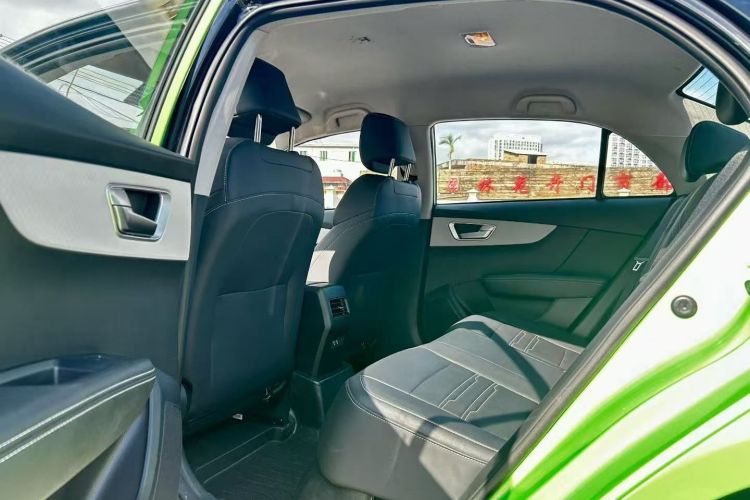 BYD Qin New Energy 2024 imagem de carro #17