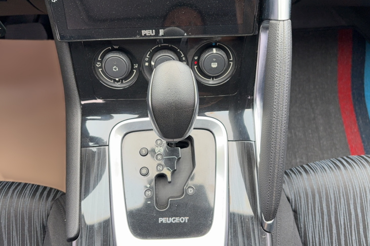 Peugeot 3008 2015 car image #17